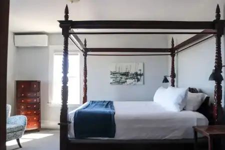 Emerson Inn - 98