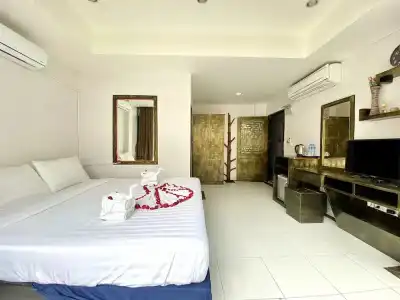 Beachwalk Patong - 4