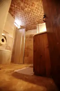 Tulip Cave Suites - 112