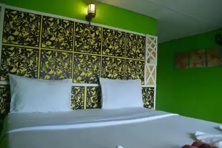 Phi Phi Beach Front Resort - 19
