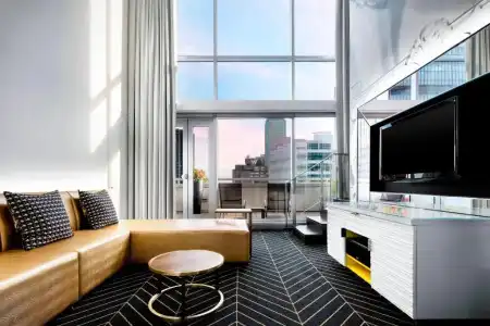 W Montreal - 121