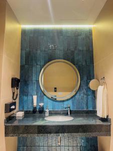 Ramada Plaza by Wyndham - 109
