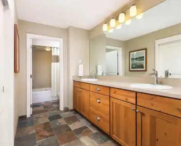WorldMark Arrow Point - 32