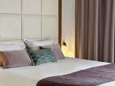 King Jason Paphos - Designed for Adults by Louiss - 6