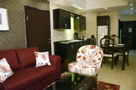 City Rose Suites - 204