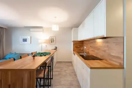 Dorman Suites - 48