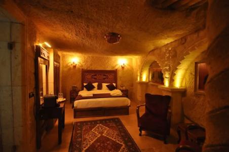 Solo Cave Suites - 202