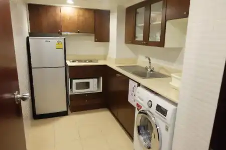 Omni Tower Sukhumvit Nana by Compass Hospitality - 39