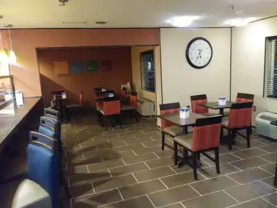 Comfort Inn & Suites Macon North I-75 - 21