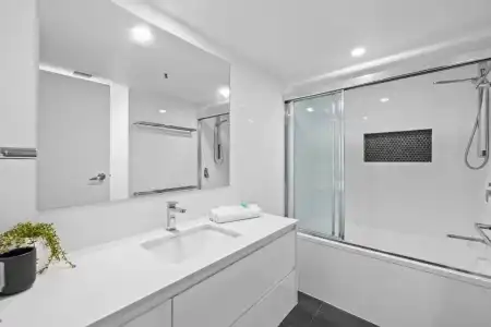 Gemini Court Holiday Apartments - 471