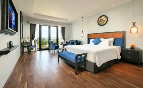 Shining Riverside Hoi An Boutique and Spa - 35