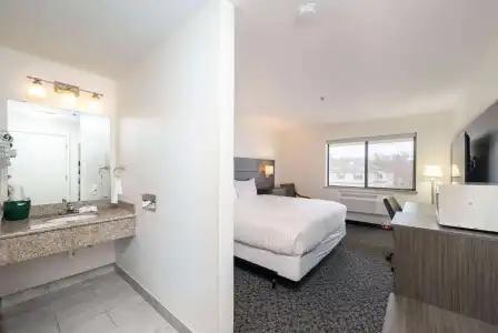 Baymont by Wyndham Bellingham - 44