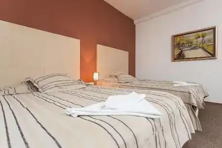 Dominus - 16