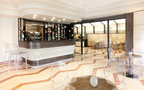 Garner Rome Aurelia by IHG - 1