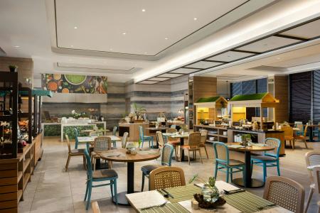 Hilton Garden Inn Jakarta Taman Palem - 43