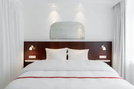 Ruby Coco Dusseldorf by IHG - 15