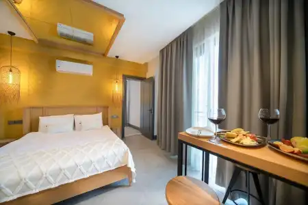 Reddoors Suites Sea View - 2