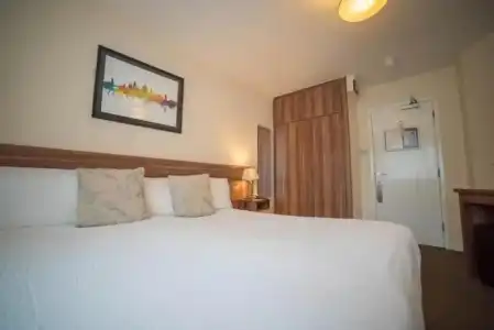 Red Mullions Guest House - 74