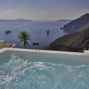 Trieris Villa & Suites - 97