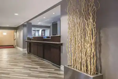 La Quinta Inn & Suites by Wyndham Univ Area Chapel Hill - 13