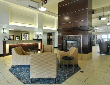 Hampton Inn & Suites by Hilton Calgary-Airport - 43