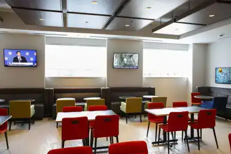 Holiday Inn Express & Suites Louisville Downtown by IHG - 27