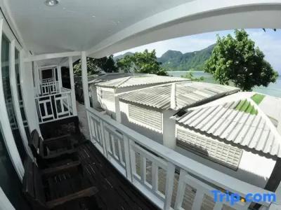 Phi Phi Cozy Seafront Resort - 41
