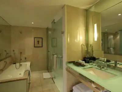 Aryaduta Menteng - 6