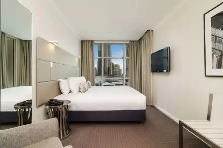 Clarion Suites Gateway - 60