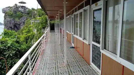 Monkey Island Resort - 54