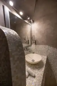 Above Blue Suites - 100