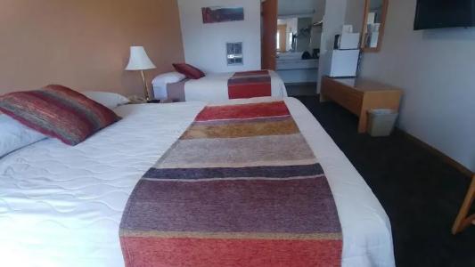 Blue Pine Motel - 38