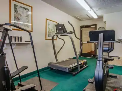 Quality Inn & Suites Medford Airport - 20