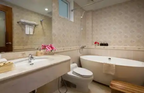 Sq Hang Gai & Spa - 171