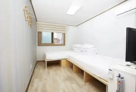 Guest House The Hill - 1