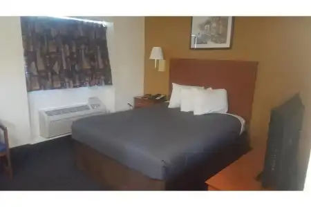 Studio 6 Extended Stay - Richmond, VA - I-64 West - 24