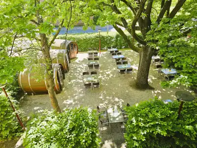 Arvena Park - 19