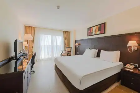 Crowne Plaza Antalya - 53
