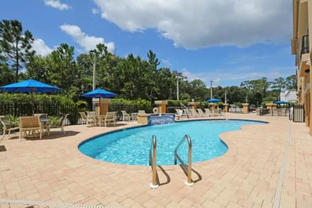 Holiday Inn Express Tampa N I-75 - University Area by IHG - 14