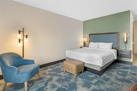 Hampton Inn & Suites Bend - 40