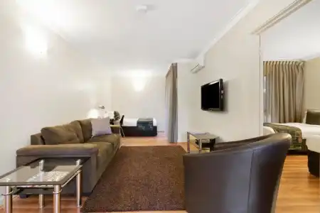 The Peninsula Riverside Serviced Apartments - 157