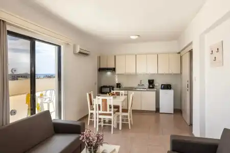 Seagull Apartments - 29