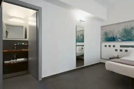 Nautilus B&B Suite Design - 24