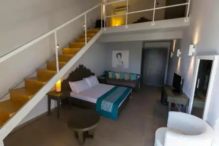 Folie Marine Beach & Club - 10
