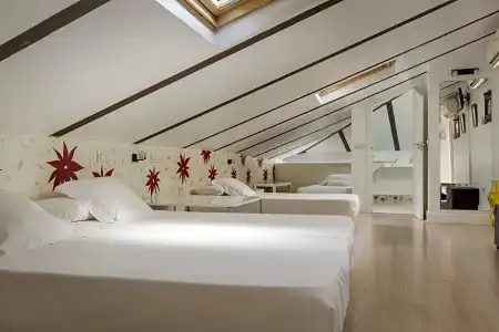 YIT Puerta Bisagra - 27