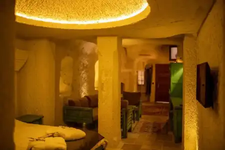 Pome Granate Cave - 18