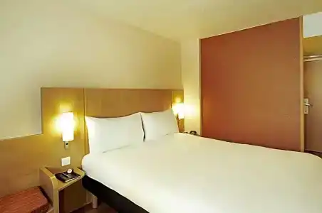 Ibis Marseille Centre Gare Saint Charles - 49