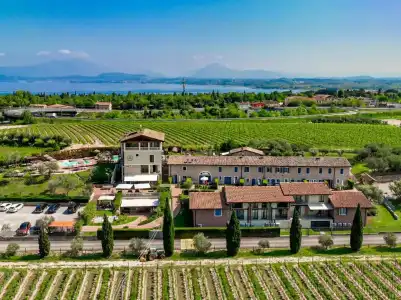 Bertoletta Village Apartments - 19