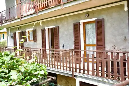 Diffuso Il Portichetto sulla collina a Vezio Perledo - 244