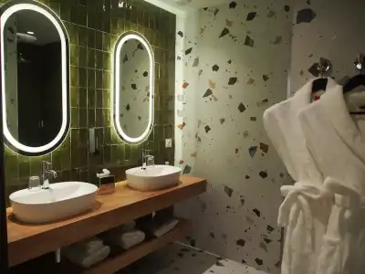 Dali Hôtel - Restaurant - 101